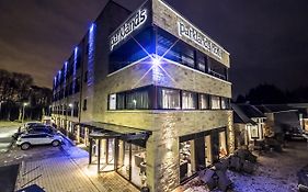 Parklands Hotel & Country Club